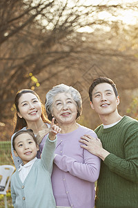 妈妈做家务背影图片