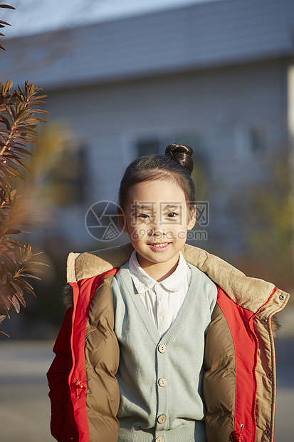 开心的小女孩图片