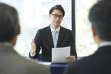 商务面试男士图片