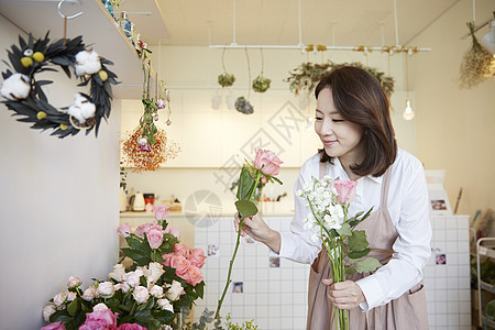 非常小成年女子神谕花店年轻女子韩国人图片