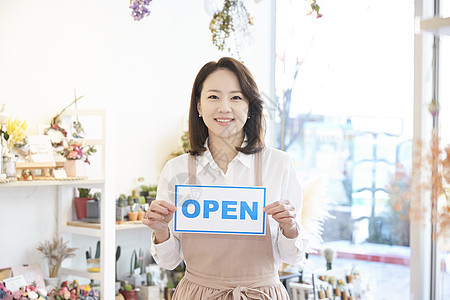 成立就职典礼亚洲人花店年轻女子韩国人图片