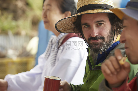 外国人体验农业种植生活图片