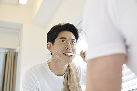 牙刷青年新生代生活成熟男韩国人图片