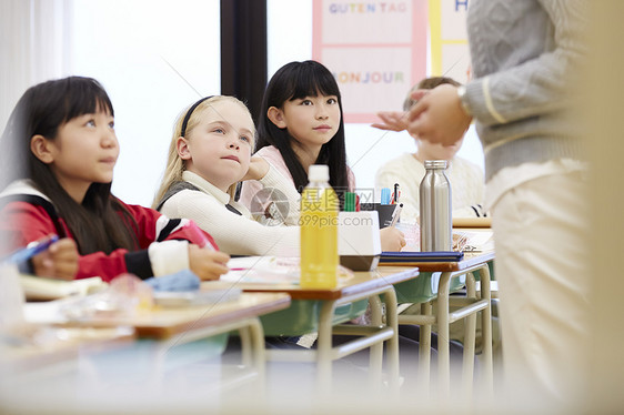 国际学校课堂现场图片