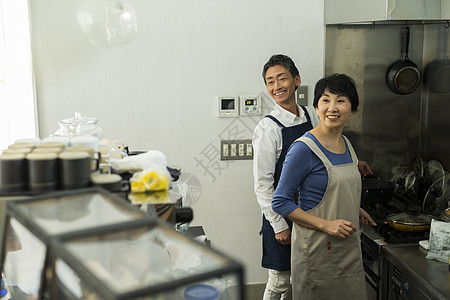 午饭微笑店员嫁给了一家咖啡馆的食品企业图片