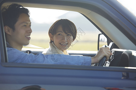男女开车图片