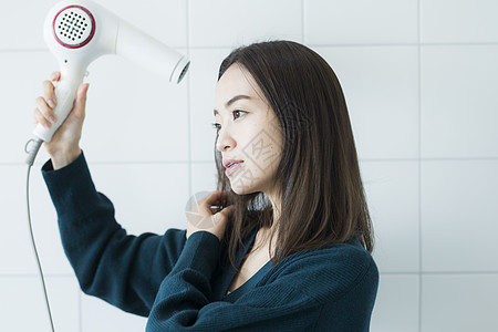 吹风机清澈美人女美容护发图片