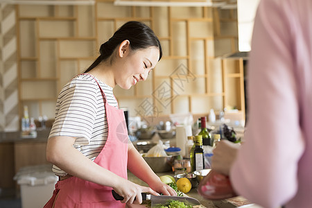 割课程女生女人做饭图片