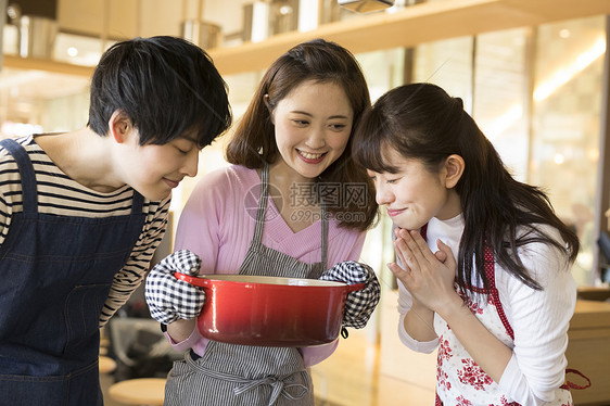 假期高兴食谱烹饪课图片