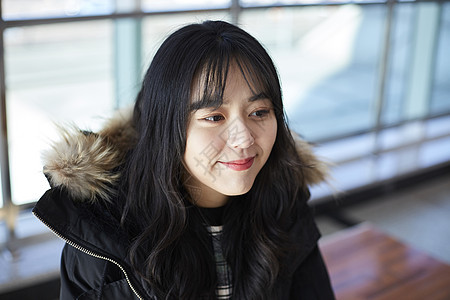 选择聚焦韩国人幸福旅行车站大学生韩语图片