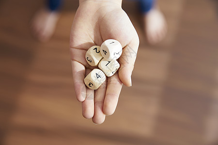 大富翁掷骰子背景