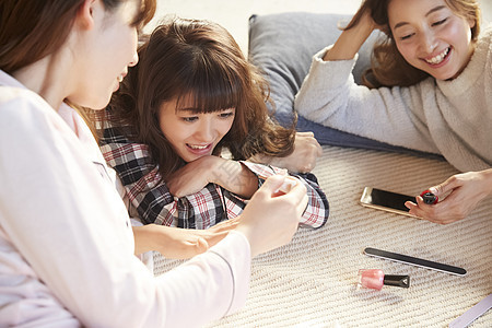 女孩的谈话交谈家居服睡衣派对妇女协会图片