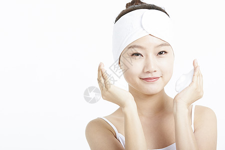 女性护肤洗脸图片
