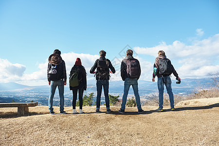 女孩旅行旅游富士山观看外国人图片