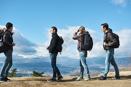 幸福女士旅行者外国人的观点富士山图片