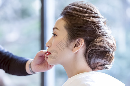 日本礼服婚礼发型化妆图片