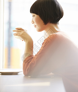 在茶馆喝茶的女人图片