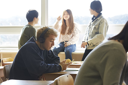 国际学校课间休息图片