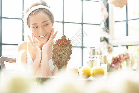 美女美妆夫妇图片