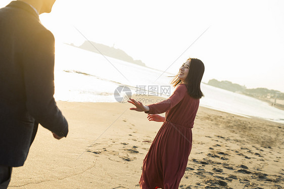 玩复制空间男夫妻海岸图片