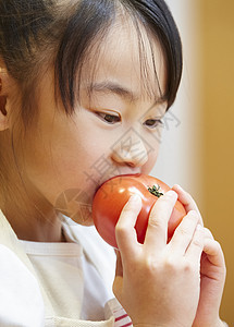 食品烹调教训吃西红柿的孩子图片