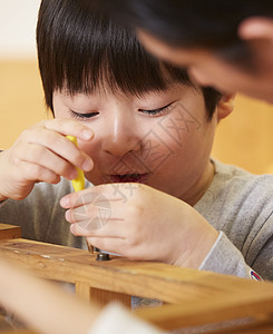 男人们幼儿小孩儿童工作坊图片