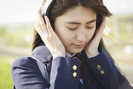 美容女士丰胸学校女生学校音乐图片