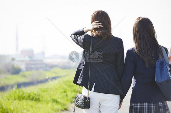 美女少女户外女和学校的女生图片