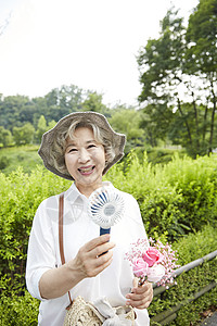 快乐微笑神谕生活女人老人韩国人图片
