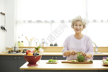 食物店员白发生活女人老人韩国人图片