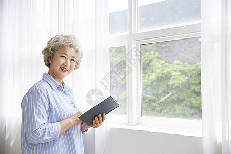 窗建筑举起生活女人老人韩国人图片