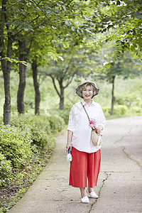 快乐放松微笑生活女人老人韩国人图片