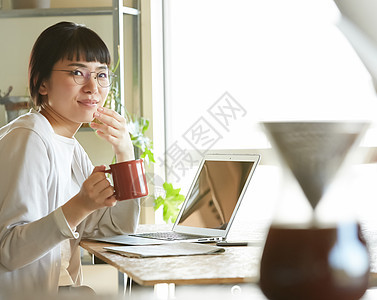 女人的早餐生活图片