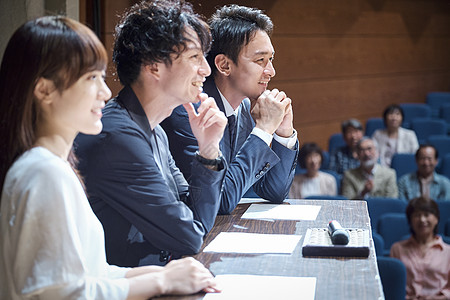 日本人三十几岁青春会议商务研讨会图片