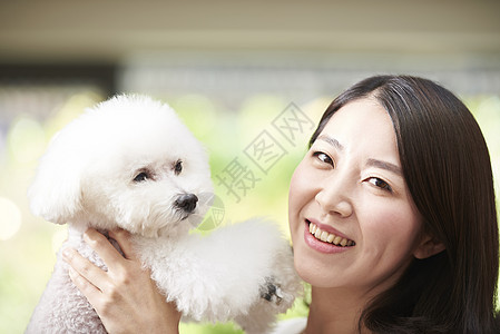 熊抱迷笛拥抱生活女人成年人狗韩国人图片