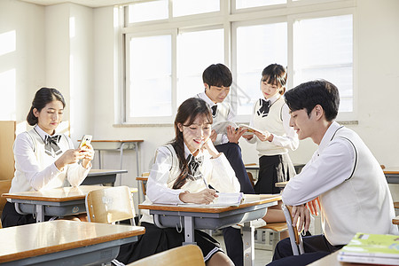 中式椅子下课在学校教室里娱乐放松背景