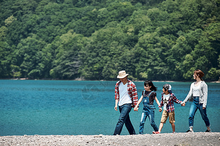 户外室外行走家庭旅行湖营地图片