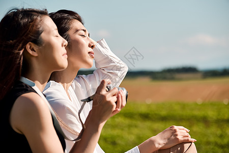 广阔的荒野空白部分原野女人的旅程自然风光图片