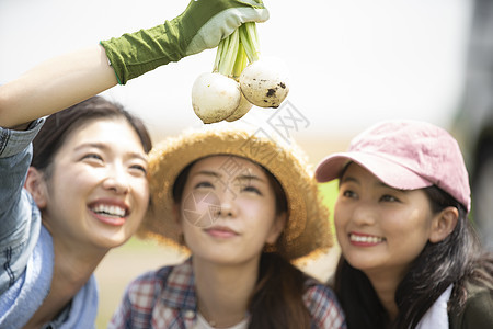 半身照运动场年轻女子女农业伴侣图片