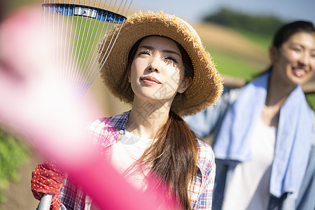 年轻干净亚洲人女农业图片