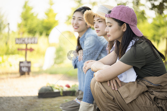 运动场少女兼差女农业伴侣图片