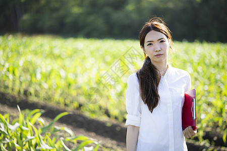 非都会区农村胸像女农业业务图片