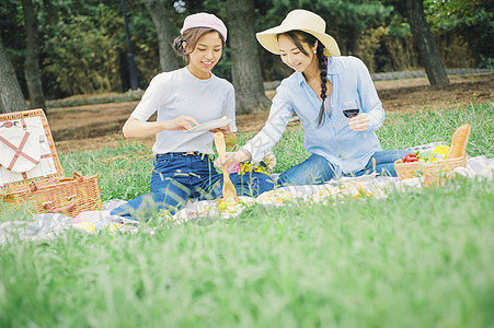 食物空白部分轻松野餐女朋友图片