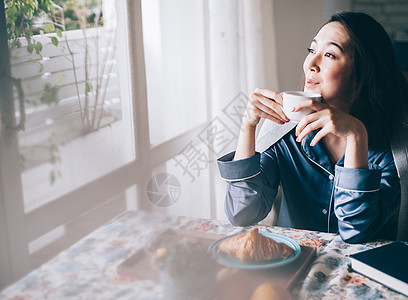 吃饭午餐饮食女生活方式茶时间图片