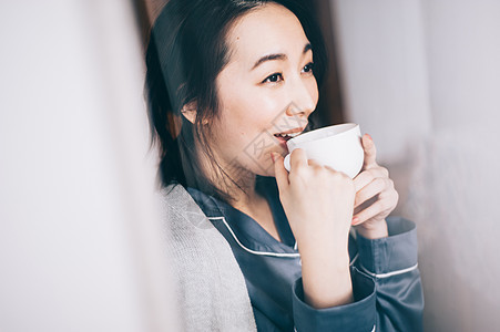 亚洲羊毛衫1人女生活方式茶时间图片