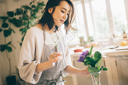 女生复制空间度假女生活方式花图片