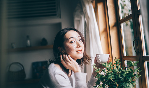 客气的早晨留白女生活方式茶时间图片