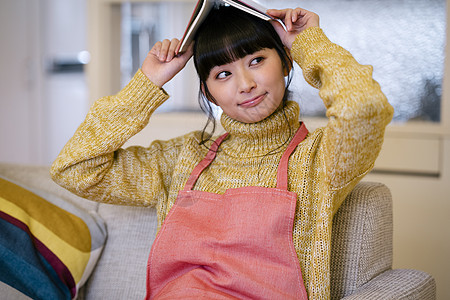 居家女孩的生活方式图片