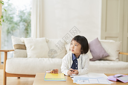 女孩们新生人物女孩儿童生活方式学习图片