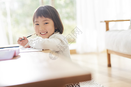 全力以赴快乐愉快女孩儿童生活方式学习图片